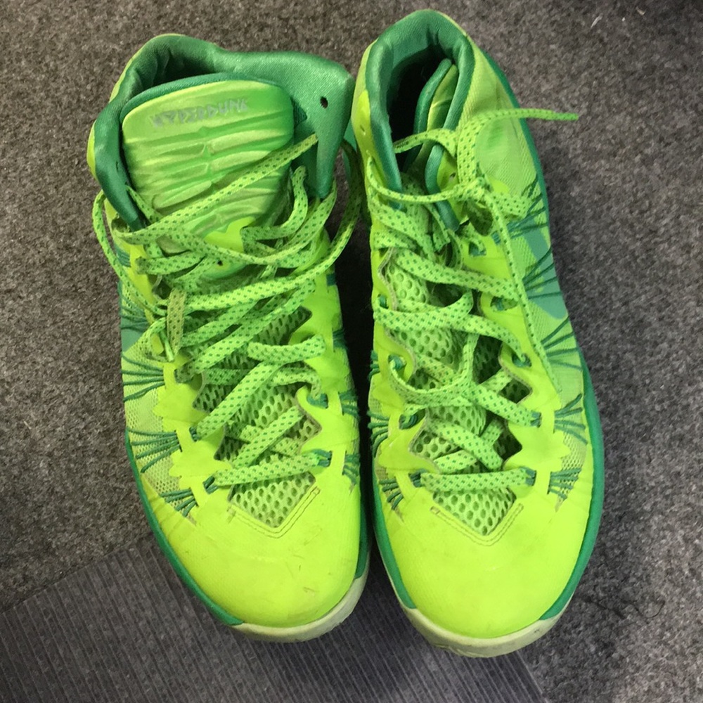 Nike Hyperdunk 599537-301 size 8.5
